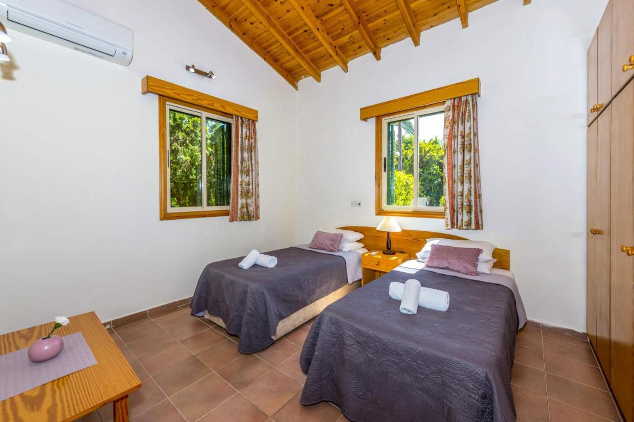 Villa Rosie By Villa Plus Polis Extérieur photo